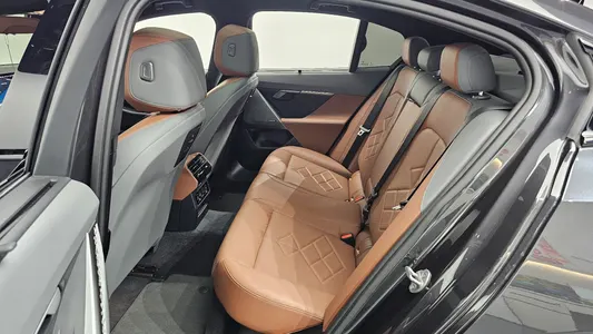 BMW i5 (G60) eDrive 40 M 2023 12