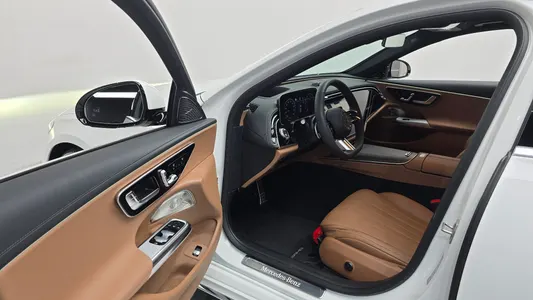 Mercedes-Benz E-Class W214 E300 4MATIC AMG Line 2026 10
