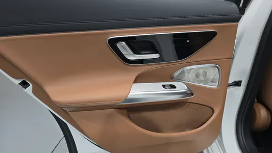 Mercedes-Benz E-Class W214 E300 4MATIC AMG Line 2026 25
