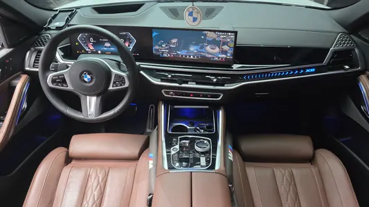 BMW X6 (G06) xDrive40i M 2025 7