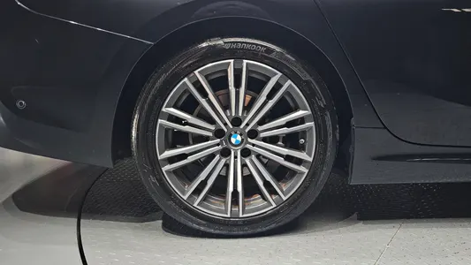 BMW 3 Series (G20) 320i M 2020 4