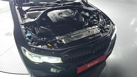 BMW 3 Series (G20) 320i M 2020 5