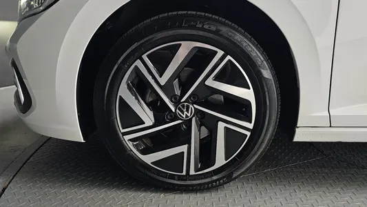 Volkswagen 7 1.5 TSI 2022 4