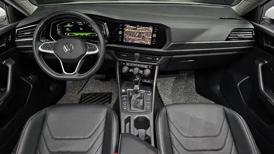 Volkswagen 7 1.5 TSI 2022 6