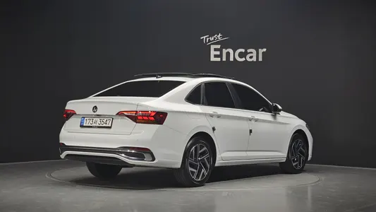Volkswagen 7 1.5 TSI 2022