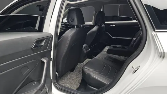 Volkswagen 7 1.5 TSI 2022 11