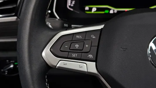 Volkswagen 7 1.5 TSI 2022 13