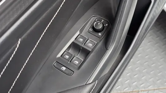 Volkswagen 7 1.5 TSI 2022 31