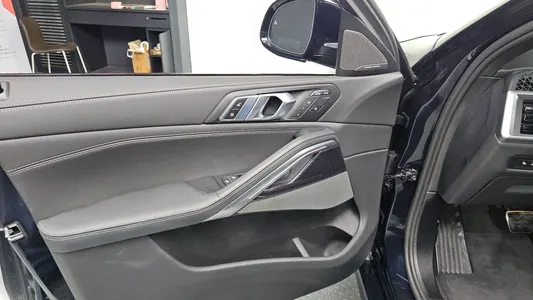 BMW X6 (G06) xDrive30d M 2026 24