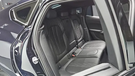 BMW X6 (G06) xDrive30d M 2026 26