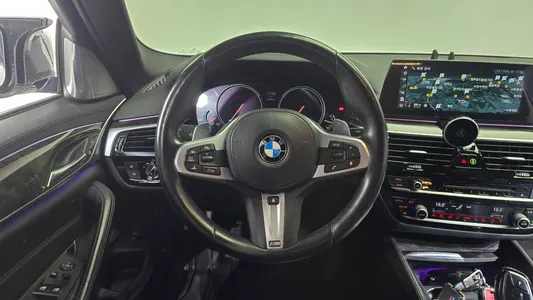 BMW 5 Series (G30) 540i xDrive M 2018 13