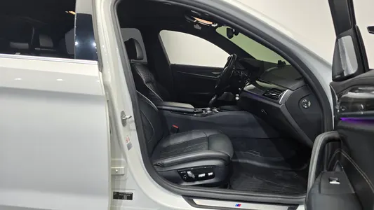 BMW 5 Series (G30) 540i xDrive M 2018 27