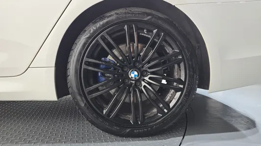 BMW 5 Series (G30) 540i xDrive M 2018 22