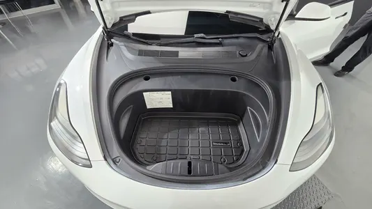 Tesla 3 AWD 2021 6