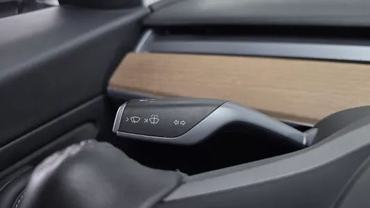 Tesla 3 AWD 2021 18