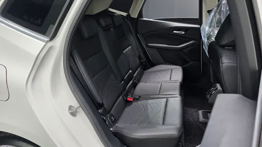 BMW 2 Series Tourer (U06) 218d 2022 10