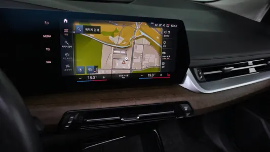 BMW 2 Series Tourer (U06) 218d 2022 13