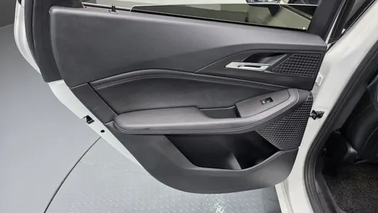 BMW 2 Series Tourer (U06) 218d 2022 25