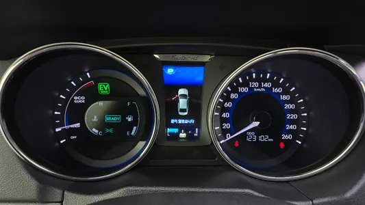 Hyundai 쏘나타 하이브리드 2.0 2013 8