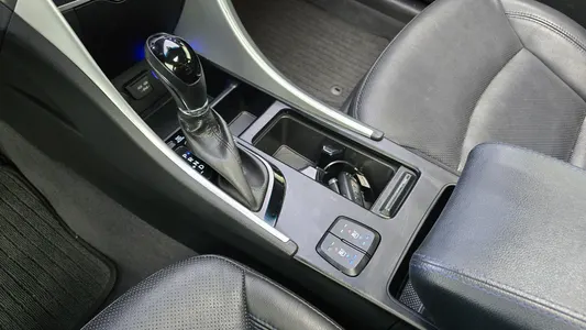 Hyundai 쏘나타 하이브리드 2.0 2013 9