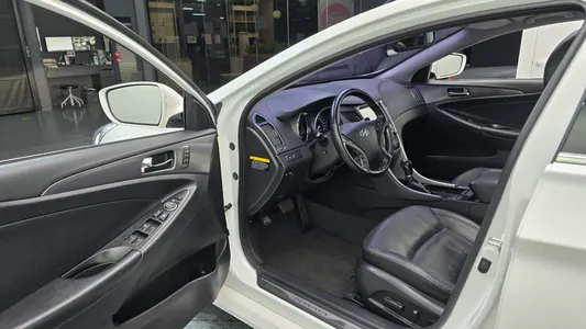 Hyundai 쏘나타 하이브리드 2.0 2013 10