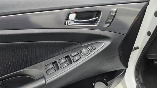 Hyundai 쏘나타 하이브리드 2.0 2013 27