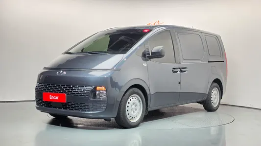 Hyundai Staria 3 2023