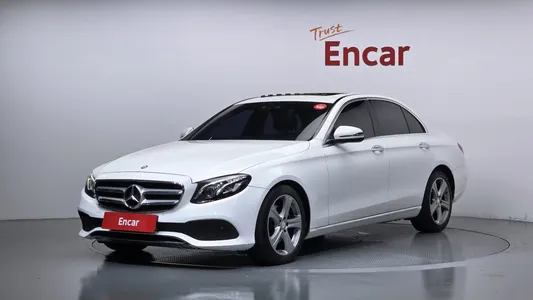 Mercedes-Benz E-Class W213 E220d 2017