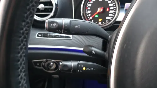 Mercedes-Benz E-Class W213 E220d 2017 16