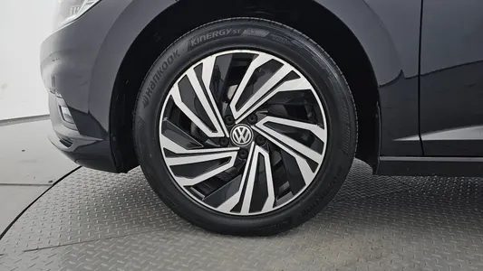 Volkswagen 7 1.4 TSI 2021 5