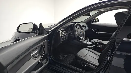 BMW 3 Series GT (F34) GT 320d 2020 9