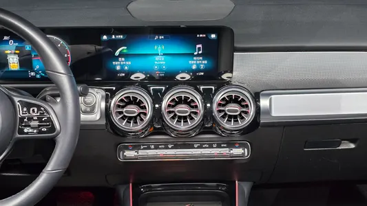Mercedes-Benz GLB-Class X247 GLB200 d 2021 17