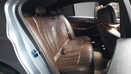 BMW 5 Series (G30) 520d xDrive M 2017 11