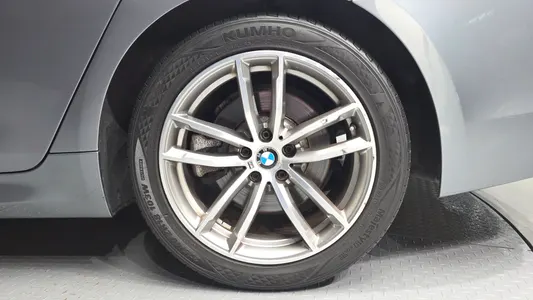 BMW 5 Series (G30) 520d xDrive M 2017 21