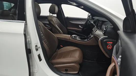 Mercedes-Benz E-Class W213 E300 2019 10