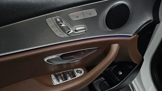 Mercedes-Benz E-Class W213 E300 2019 17