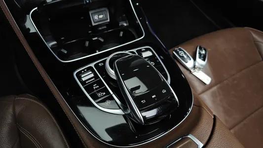 Mercedes-Benz E-Class W213 E300 2019 19