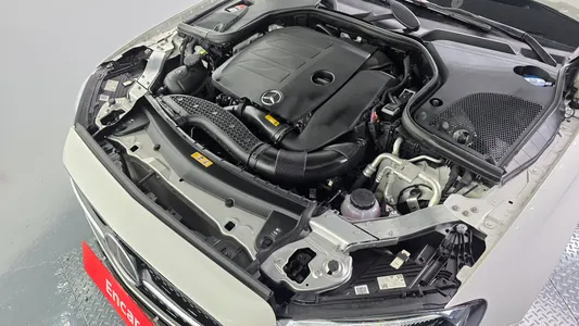 Mercedes-Benz E-Class W213 E350 4MATIC AMG Line 2022 6