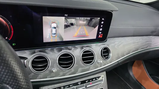 Mercedes-Benz E-Class W213 E350 4MATIC AMG Line 2022 17