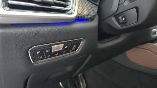 BMW X6 (G06) xDrive40i M 2020 28