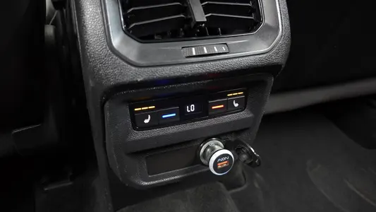 Volkswagen 2 2.0 TDI 4 2021 19
