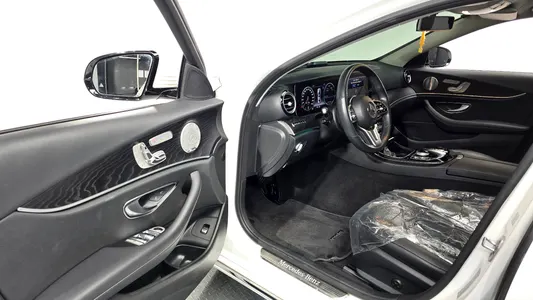 Mercedes-Benz E-Class W213 E300 2019 10