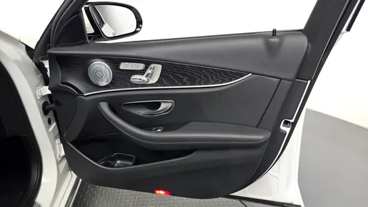 Mercedes-Benz E-Class W213 E300 2019 24