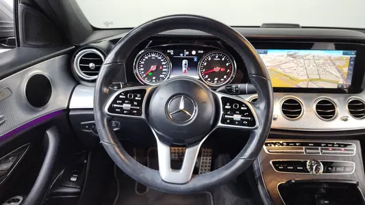 Mercedes-Benz E-Class W213 E250 2019 13