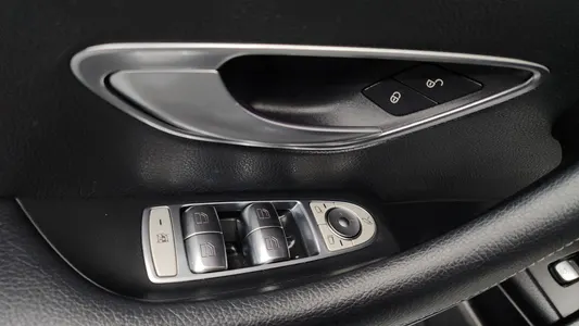 Mercedes-Benz E-Class W213 E250 2019 29