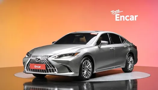 Lexus ES300h 7 2026