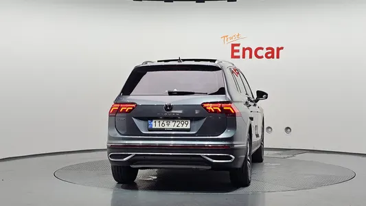 Volkswagen 티구안 올스페이스 2.0 TSI 2023 4