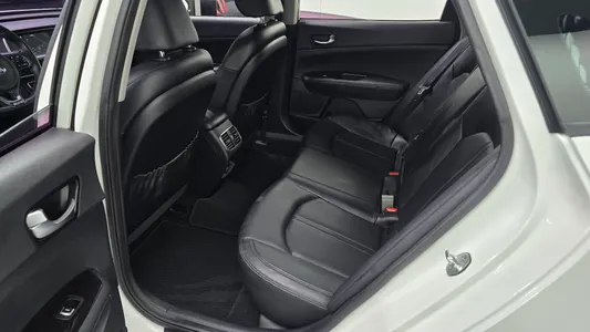 Kia K5 2 2.0 SX 2015 26