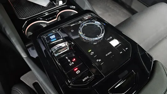BMW i5 (G60) eDrive 40 M 2024 9