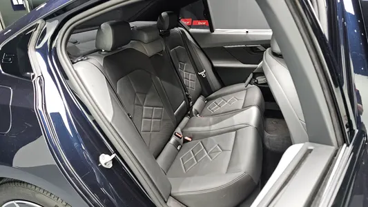 BMW i5 (G60) eDrive 40 M 2024 11